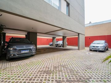 VENTA COCHERA FIJA Y CUBIERTA OLIVOS VICENTE LÓPEZ