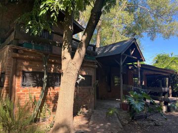 CASA  EN VENTA CON PILETA.RUTA 2 KM46 ABAST0