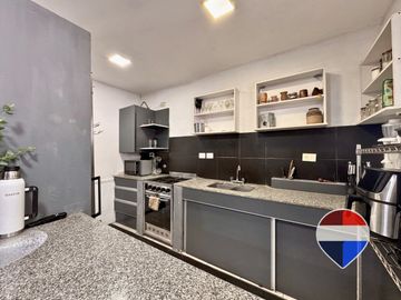 CASA EN VENTA, LA PLATA