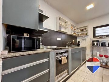 CASA EN VENTA, LA PLATA