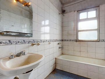 CASA VENTA EN AVELLANEDA Quinta Galli Crucesita