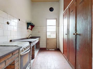 CASA VENTA EN AVELLANEDA Quinta Galli Crucesita