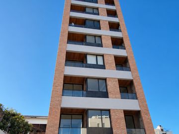 DEPARTAMENTO 2 AMBIENTES CON COCHERA EN QUILMES