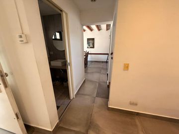 VENTA CASA 4 AMB COCHERA BERNAL APTO CREDITO