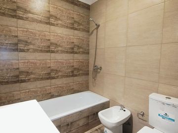 VENTA DEPARTAMENTO A ESTRENAR 1 PISO CON PATIO