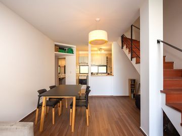 VENTA DEPARTAMENTO DUPLEX DE 3 AMBIENTES SAN TELMO