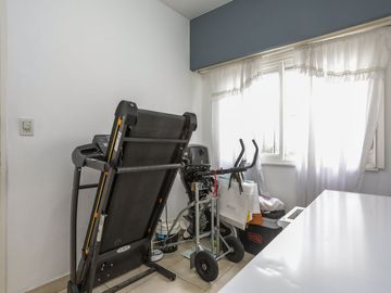 VENTA PH 5 AMBIENTES C/PATIO Y TERRAZA EN LINIERS