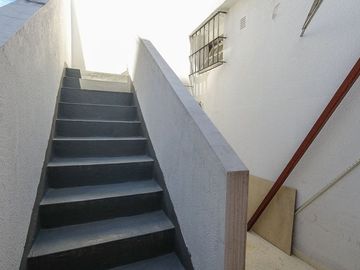 VENTA PH 5 AMBIENTES C/PATIO Y TERRAZA EN LINIERS