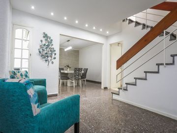 VENTA PH 5 AMBIENTES C/PATIO Y TERRAZA EN LINIERS