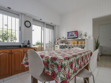 VENTA PH 5 AMBIENTES C/PATIO Y TERRAZA EN LINIERS