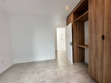 VENTA PH 2 AMB PB AL FRENTE CON PATIO SAN JOSE