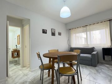 VENTA DEPARTAMENTO 2 AMB. AMOBLADO Y EQUIPADO