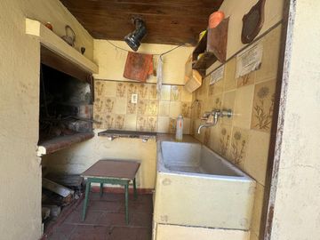 VENTA CASA 2 AMB SOBRE DOS LOTES MAR DE COBO