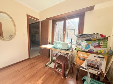 VENTA PH 3 AMBIENTES CON PATIO EN LAS AVENIDAS
