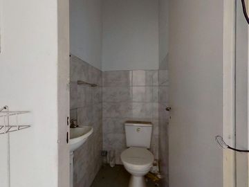 VENTA OFICINA EXCELENTE UBICACION MICROCENTRO