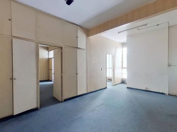 VENTA OFICINA EXCELENTE UBICACION MICROCENTRO