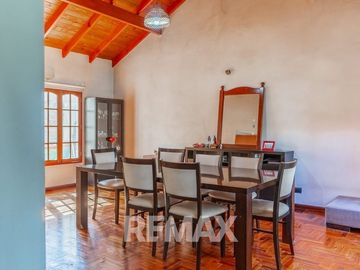 VENTA CASA + DEPTO - B° BELGRANO - CIPOLLETTI