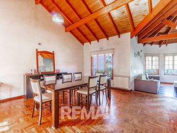 VENTA CASA + DEPTO - B° BELGRANO - CIPOLLETTI