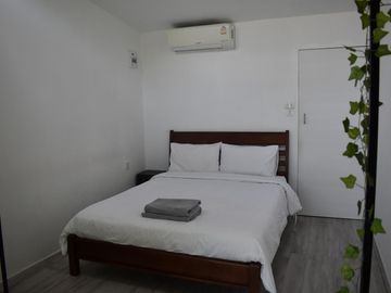 10 Bedroom Hotel for sale in Bo Phut, Surat Thani