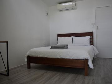 10 Bedroom Hotel for sale in Bo Phut, Surat Thani