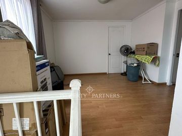 Hermosa y amplia  casa en condominio sector Ricaventura