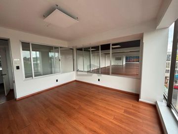 Espacio Comercial en Venta | Plaza Comercial sobre Av. Canal de Tezontle