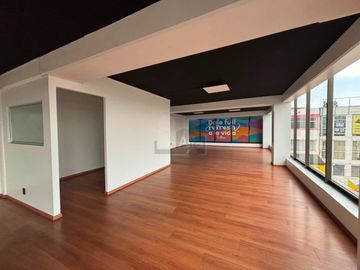 Espacio Comercial en Venta | Plaza Comercial sobre Av. Canal de Tezontle