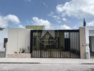 Preciosa Casa Totalmente Remodelada