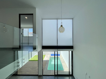 CASA EN VENTA CON ALBERCA PRIVADA, TERRAZA Y ROOF GARDEN EN ZIBATÁ