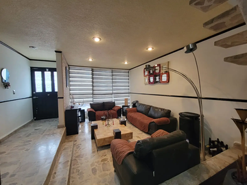 Bonita  Casa en Venta en Cafetales, Coyoacán