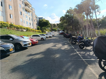APARTAMENTO EN VENTA  OESTE AGUACATAL 4P  S/A