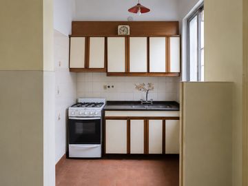 VENTA PH BERNAL OESTE A REFACCIONAR