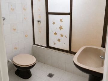VENTA PH BERNAL OESTE A REFACCIONAR