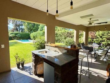 CASA EN VENTA 4 AMB SANTA MARIA DE LOS OLIVOS