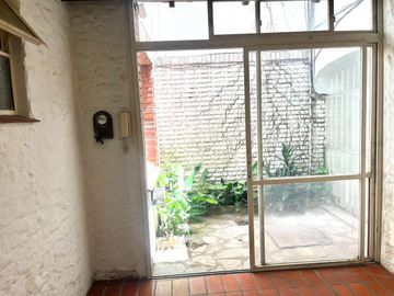 Venta PH 4 ambientes Vicente Lopez con patio