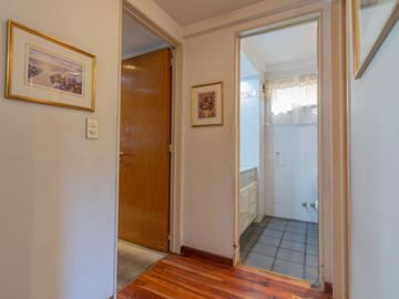 Semipiso 4 ambientes con balcon cochera y baulera