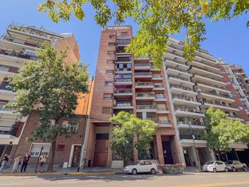 Semipiso 4 ambientes con balcon cochera y baulera