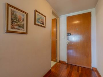 Semipiso 4 ambientes con balcon cochera y baulera