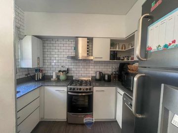 Venta Dúplex 3 Amb c/ Terraza Propia y Coch