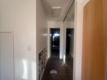 Venta Dúplex 3 Amb c/ Terraza Propia y Coch