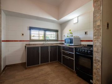 Moderna propiedad de 2 dorm en Lomas de San José