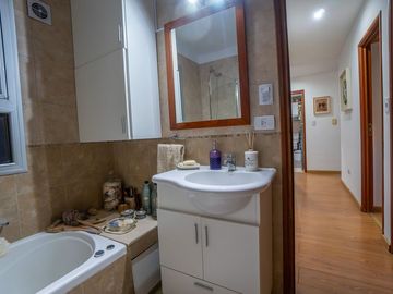 Departamento de 2 dormitorios en venta La Plata