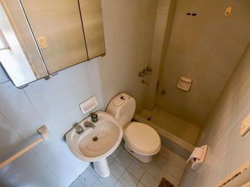CASA TIPO TRIPLEX  EN VENTA - LA PLATA