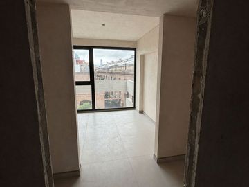 DEPARTAMENTO 2 AMBIENTES CON COCHERA EN VENTA