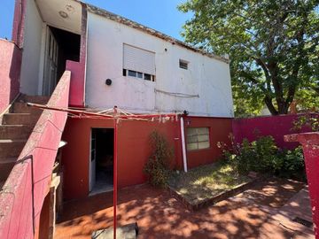 CASA EN VENTA LA PLATA