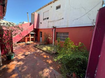 CASA EN VENTA LA PLATA
