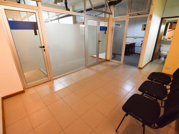 Alquiler oficinas/consultorios/atelier centro rio