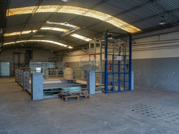 Venta Galpón 2 plantas c/Oficinas en Avellaneda