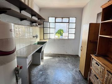 PH  4 amb al frente VENTA, con terraza en CASEROS