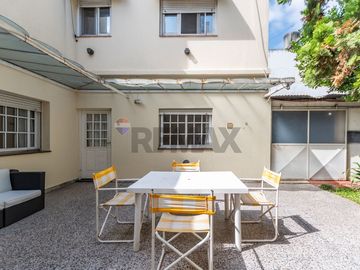 Venta casa 4 ambientes con jardin y cochera Lugano